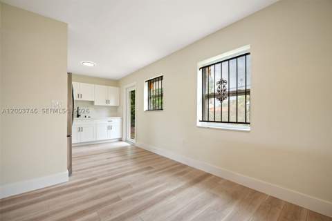 1130 NW 129th St, North Miami FL - photo 7 of 33