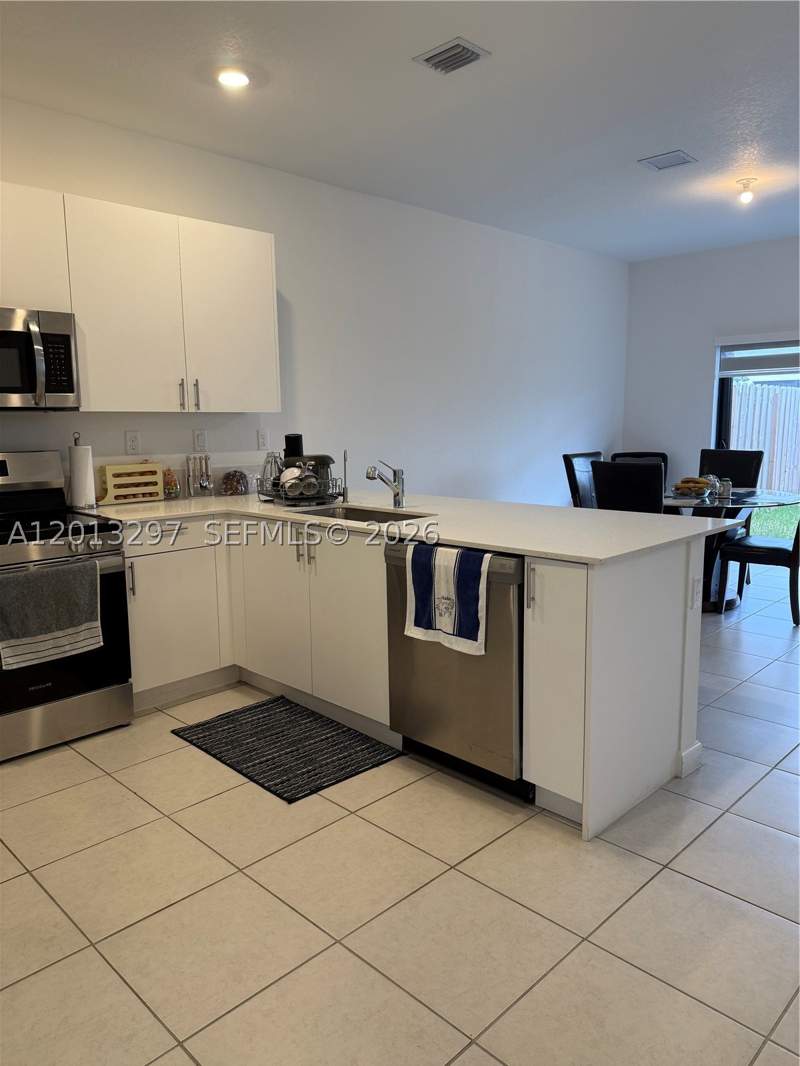 3 bedroom Townhouse at 12955 SW 231st Ter 12955, Kendall Assemblage North, Miami — photo 2