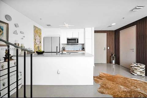 300 S Biscayne Blvd L-1232, Miami FL - photo 18 of 19