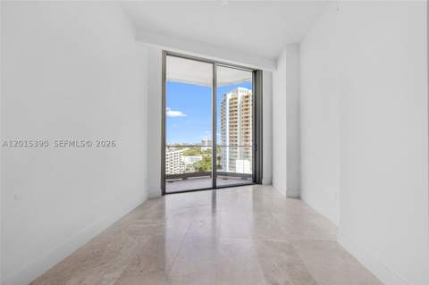 175 SE 25 Road 1203, Miami FL - photo 15 of 93