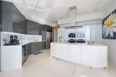18201 Collins Ave 4901, Sunny Isles Beach FL - photo 11 of 34