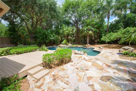 8875 SW 110th St, Miami FL - photo 13 of 38