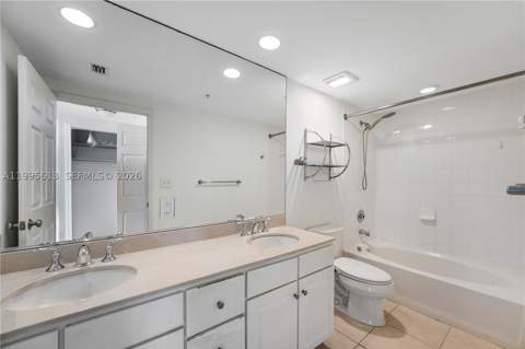 2000 N Bayshore Dr 702, Miami FL - photo 11 of 33