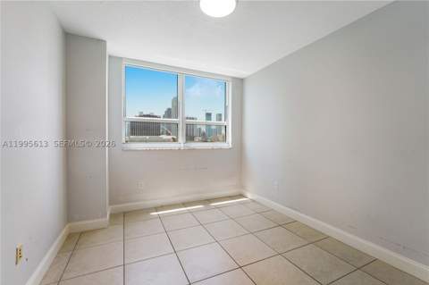 2000 N Bayshore Dr 702, Miami FL - photo 14 of 33
