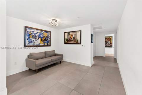 17111 Biscayne Blvd 606, North Miami Beach FL - photo 14 of 35