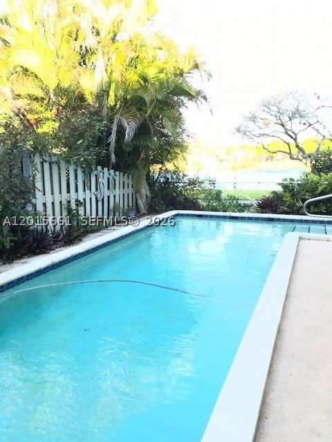 4 bedroom SingleFamilyResidence at 10135 SW 156th Ave, Lakeside At The Hammocks, Miami — photo 1