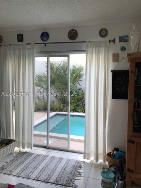 10135 SW 156th Ave, Miami FL - photo 11 of 29