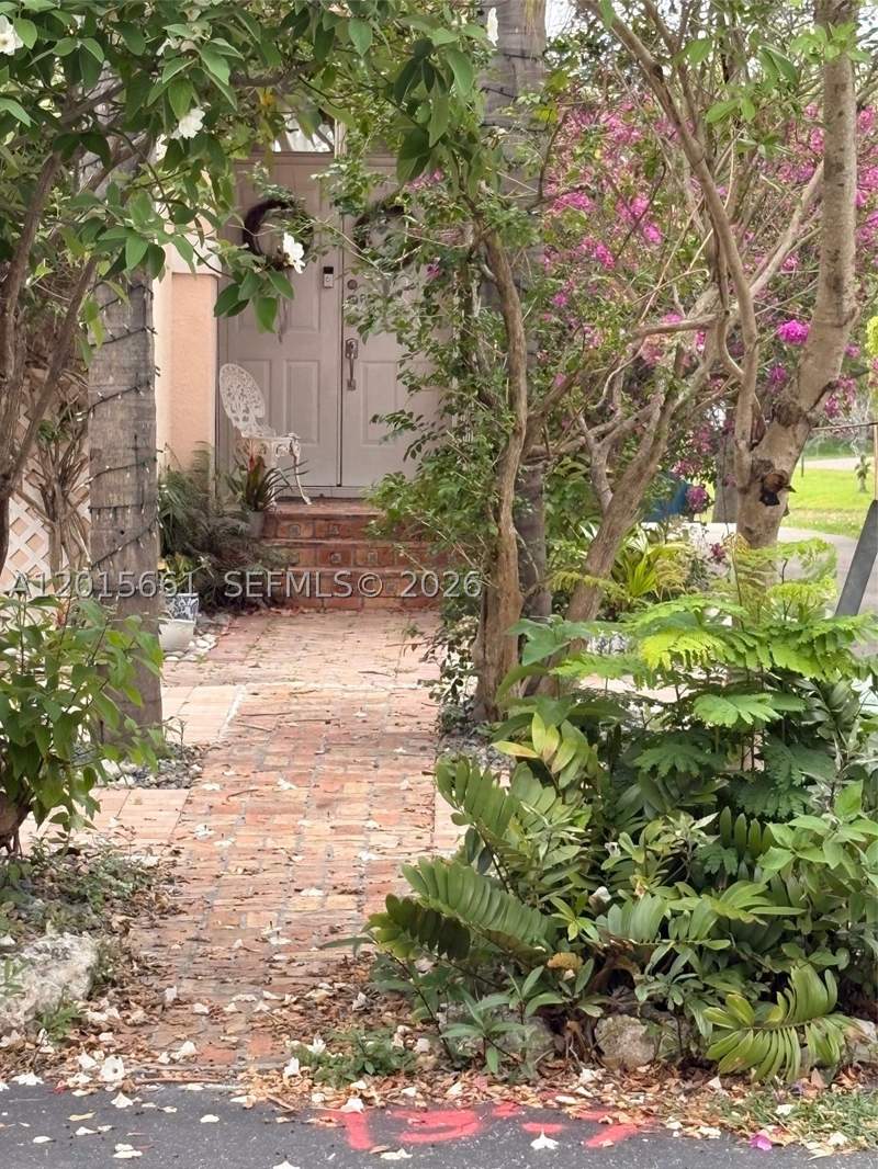 4 bedroom SingleFamilyResidence at 10135 SW 156th Ave, Lakeside At The Hammocks, Miami — photo 3