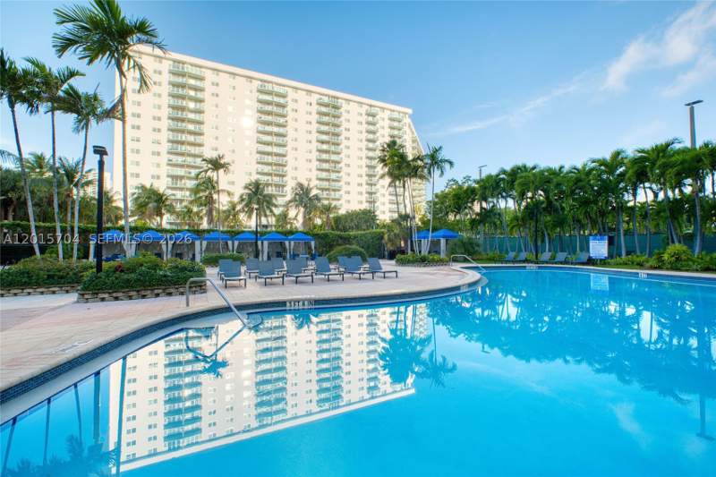 2 bedroom Condominium at 19370 Collins Ave 826, Ocean Reserve Condo, Sunny Isles Beach — photo 5