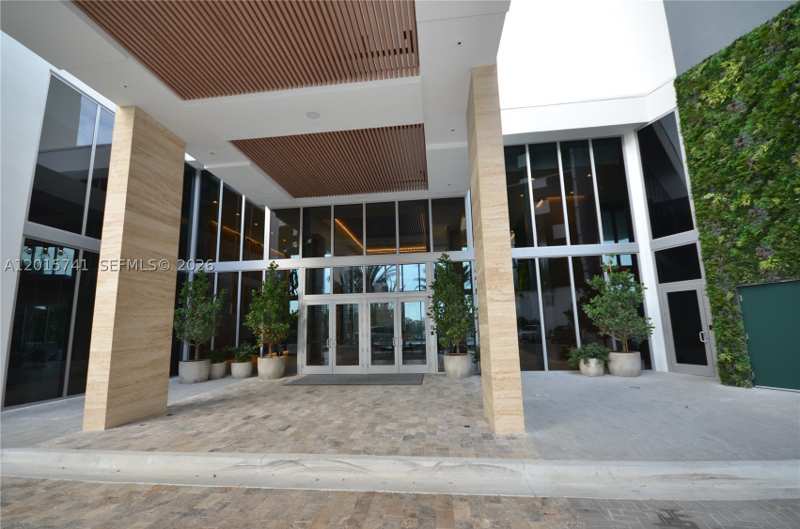 2 bedroom Condominium at 16385 Biscayne Blvd 519, The Harbour South Condo, North Miami Beach — photo 1