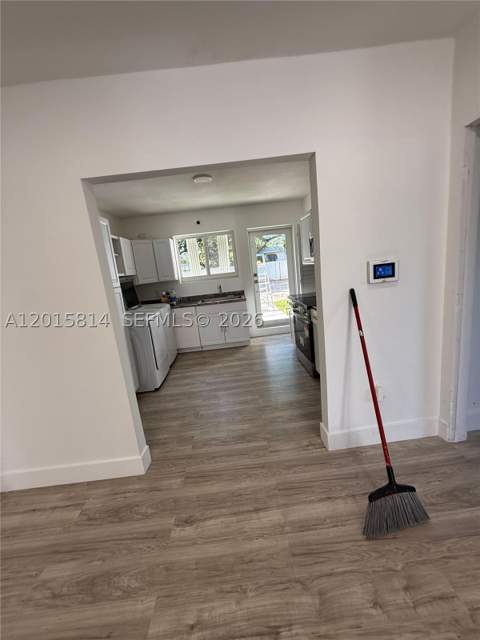 1760 NW 84th St, Miami FL - photo 10 of 22