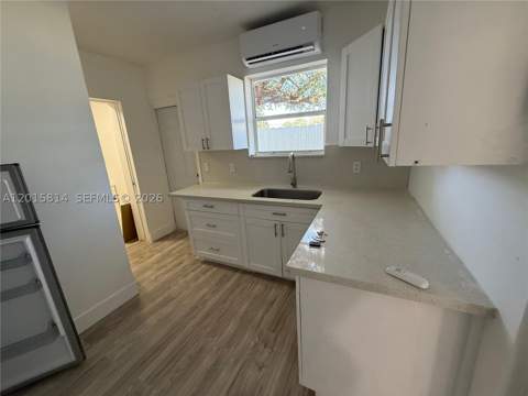 1760 NW 84th St, Miami FL - photo 12 of 22