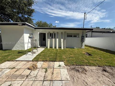 1760 NW 84th St, Miami FL - photo 14 of 22