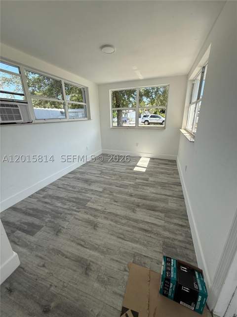 1760 NW 84th St, Miami FL - photo 6 of 22