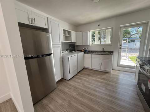 1760 NW 84th St, Miami FL - photo 7 of 22
