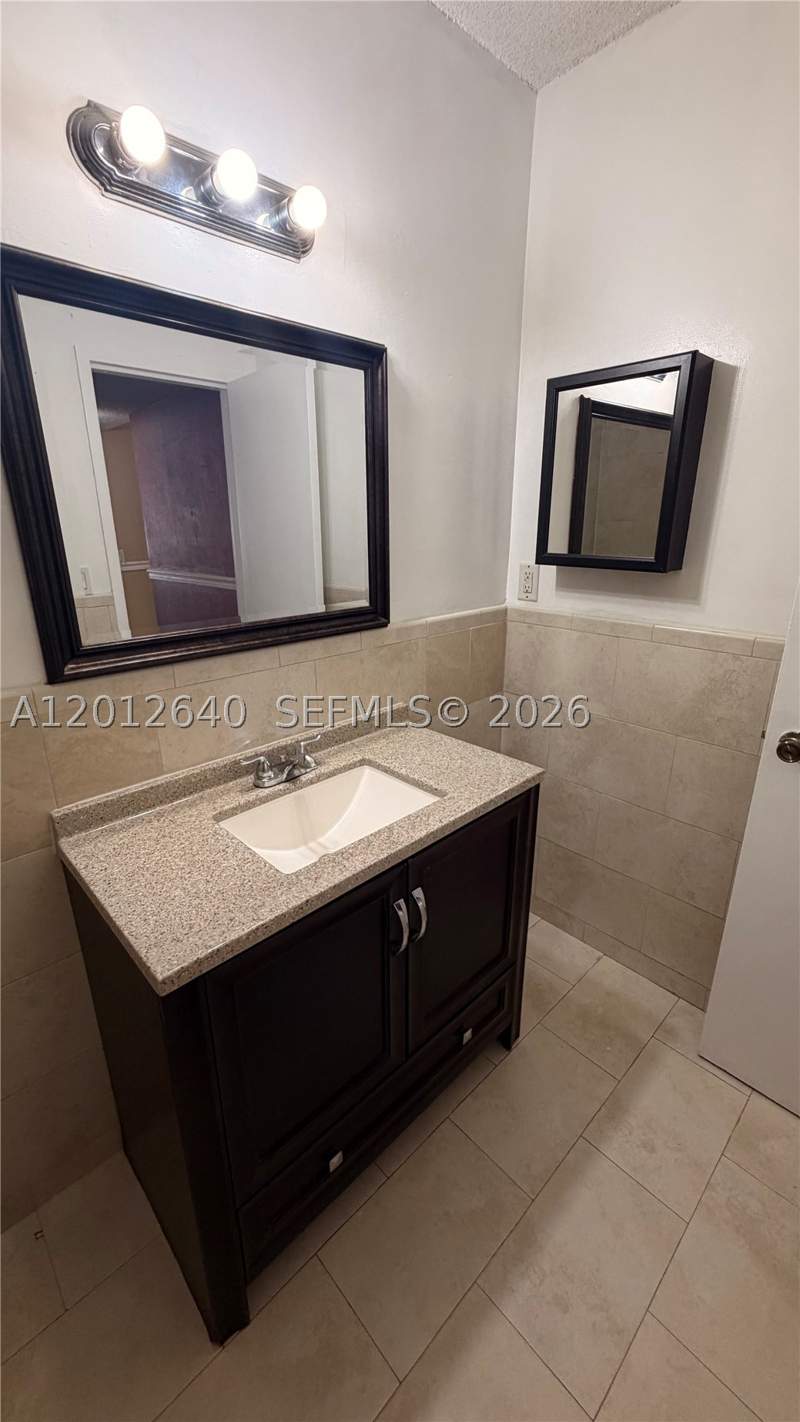 1 bedroom Condominium at 9972 SW 88th St 1125, Puerta Del Sol Condo, Miami — photo 4