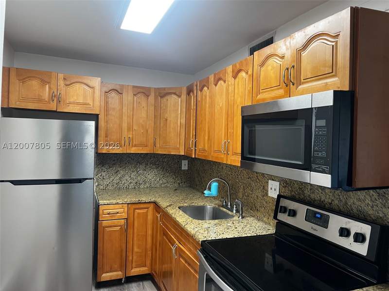 2 bedroom Condominium at 8411 NW 8th St 105, Summit Chase Condo, Miami — photo 5