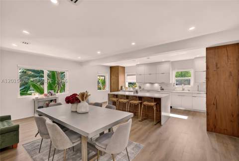 725 NE 81st St, Miami FL - photo 14 of 31