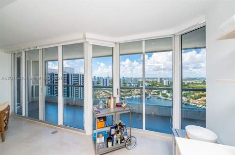 21205 Yacht Club Dr 3107, Aventura FL - photo 11 of 88