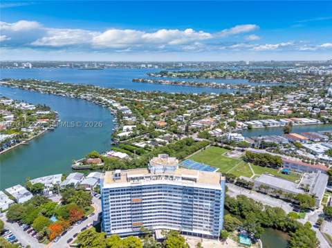 7441 Wayne Ave 4G, Miami Beach FL - photo 23 of 38