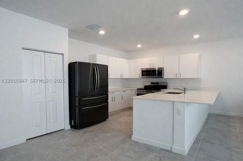 3 bedroom Townhouse at 686 SE 13th Ct, Miami Land And Developmen, Homestead — photo 4