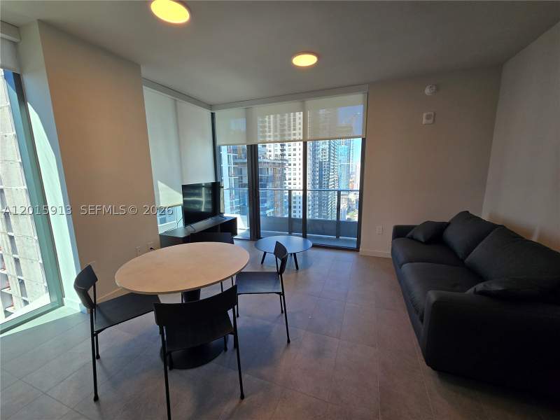 1 bedroom Condominium at 121 NE 5 St 2908, 501 First Residences, Miami — photo 2