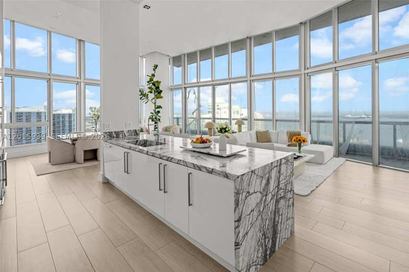 3 bedroom Condominium at 465 Brickell Ave 4101, Iconbrickell Condo No 1, Miami — photo 1