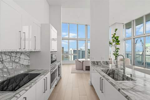 465 Brickell Ave 4101, Miami FL - photo 13 of 82