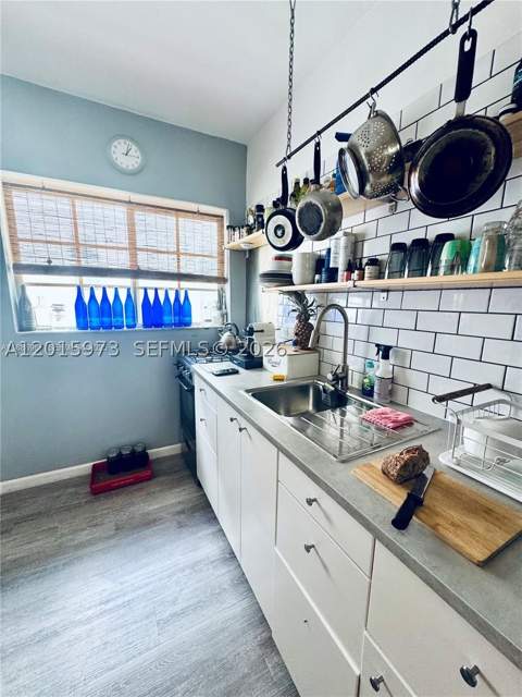 330 74th St 15, Miami Beach FL - photo 8 of 20