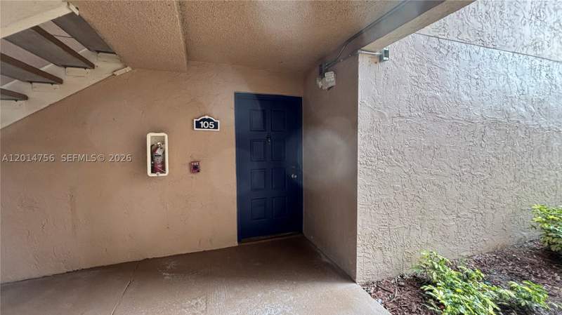 2 bedroom Condominium at 10420 SW 158th Ct 105, Royal Palm Place, Miami — photo 2