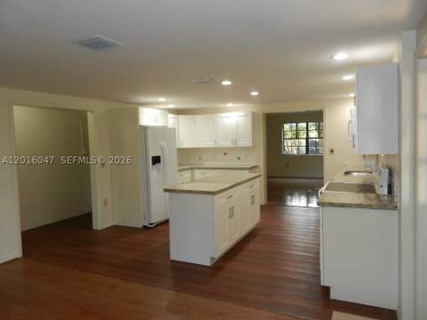 18950 SW 240th St, Homestead FL - photo 12 of 84