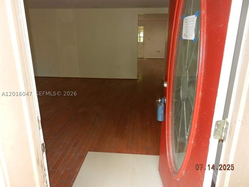 5 bedroom SingleFamilyResidence at 18950 SW 240th St, Redland, Homestead — photo 4