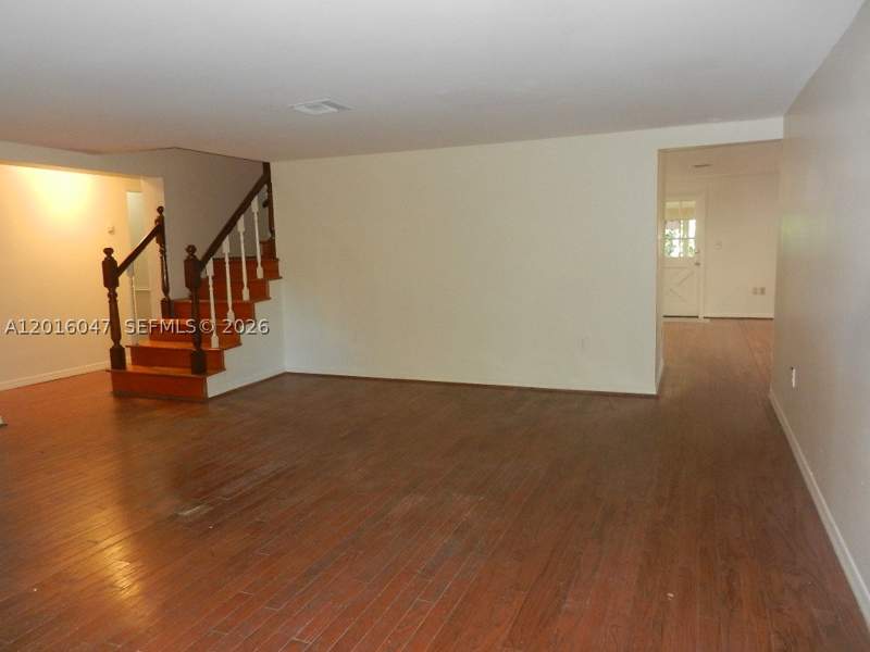 5 bedroom SingleFamilyResidence at 18950 SW 240th St, Redland, Homestead — photo 5