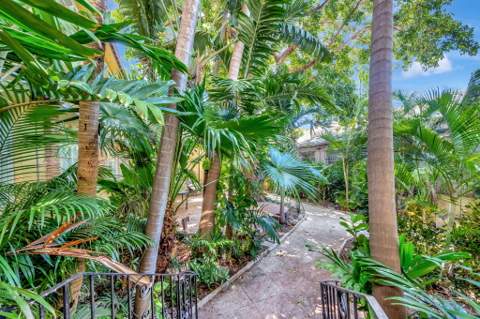 1446 Lenox Avenue 5, Miami Beach FL - photo 21 of 30