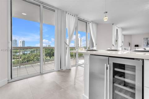 20191 E Country Club Dr 601, Aventura FL - photo 20 of 39