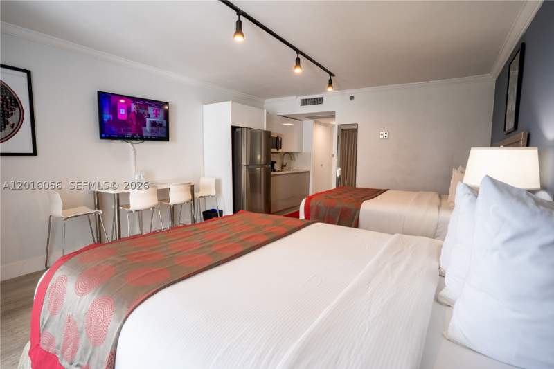 0 bedroom HotelMotel at 19201 Collins Ave 425, The Aventura Beach Club C, Sunny Isles Beach — photo 5