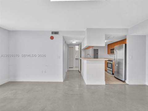 816 NW 11th St 1208, Miami FL - photo 8 of 43