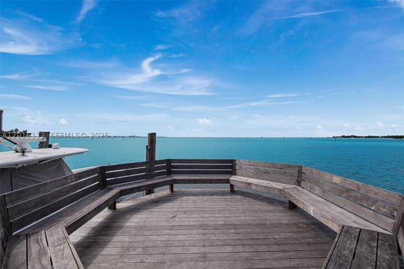 5 bedroom Condominium at 2000 S Bayshore Dr 69, L Hermitage, Miami — photo 3