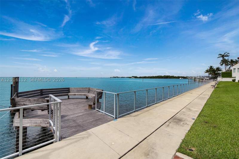5 bedroom Condominium at 2000 S Bayshore Dr 69, L Hermitage, Miami — photo 4