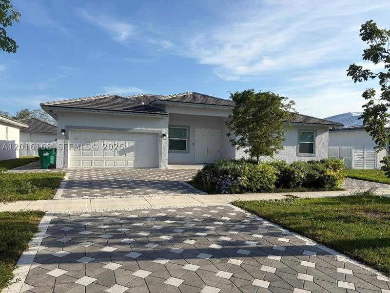 4 bedroom SingleFamilyResidence at 12622 SW 224th St, Karyna Subdivision, Miami — photo 2