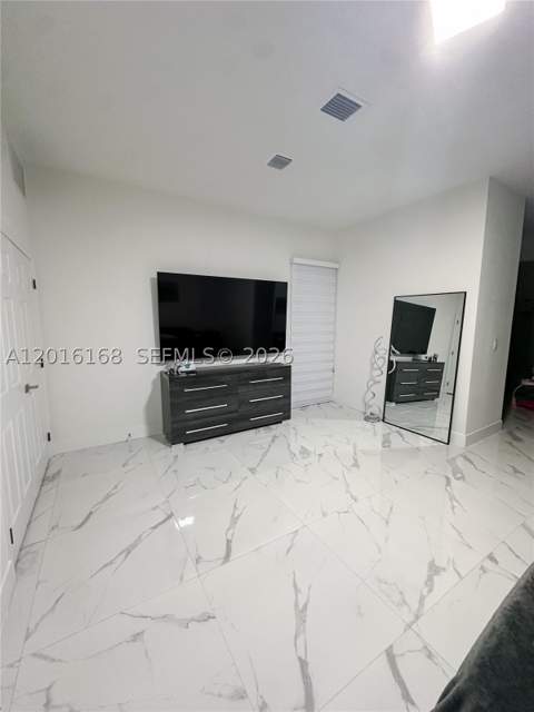 12622 SW 224th St, Miami FL - photo 7 of 9