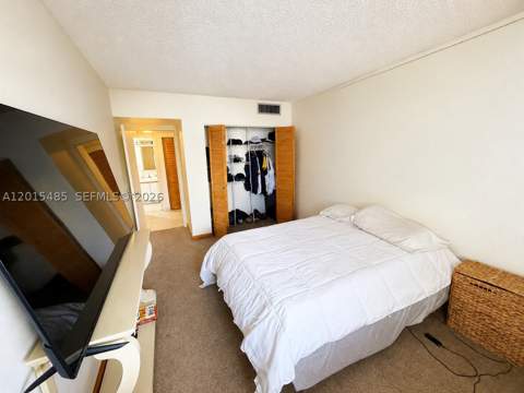 3375 N Country Club Dr 407, Aventura FL - photo 11 of 14
