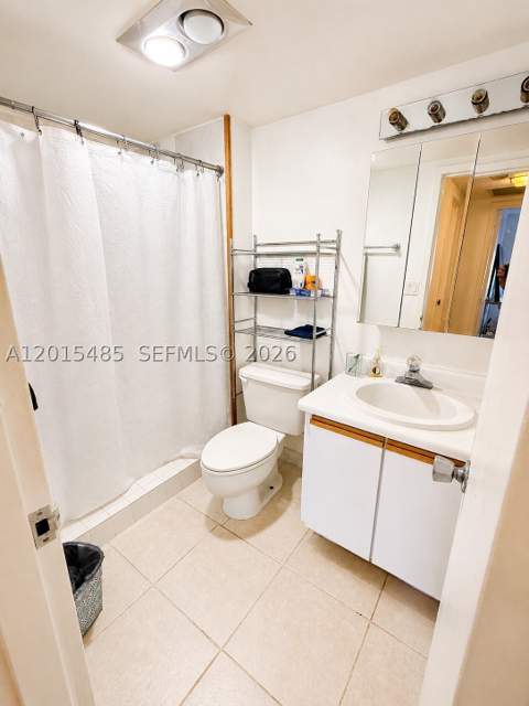 3375 N Country Club Dr 407, Aventura FL - photo 12 of 14