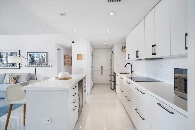 2 bedroom Condominium at 20 Island Ave 1401, Belle Isle So East, Miami Beach — photo 4