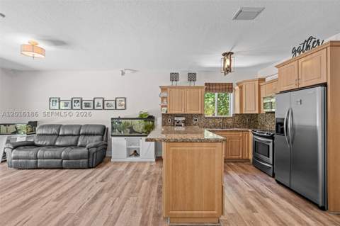 16238 NW 91st Ave, Miami Lakes FL - photo 13 of 52