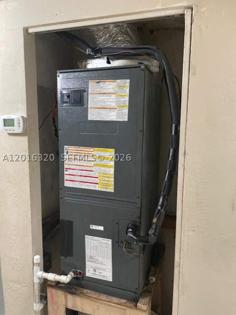14220 NE 3rd Ct 10A, Miami FL - photo 6 of 9