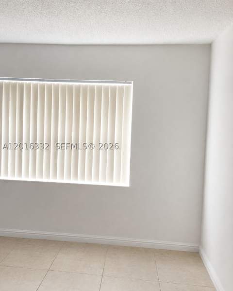 17911 NW 68th Ave M201, Hialeah FL - photo 7 of 18