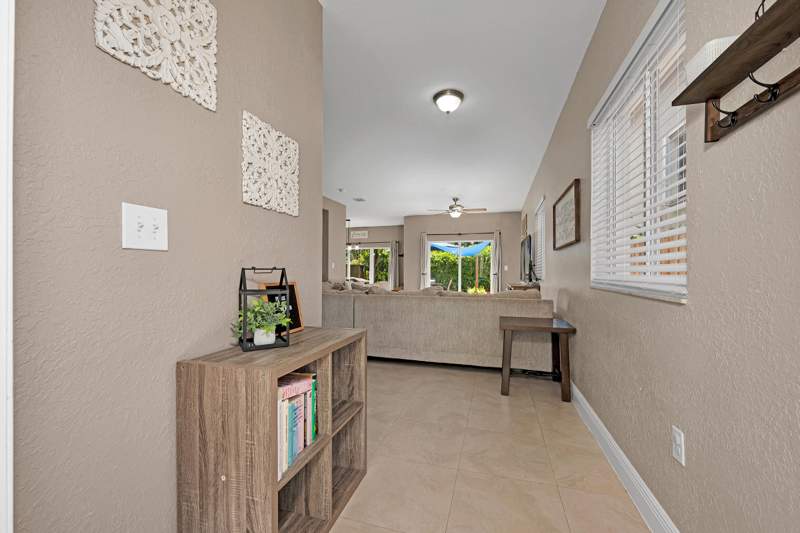 4 bedroom SingleFamilyResidence at 381 NE 35th Terrace, Emilios Place At Oasis, Homestead — photo 3