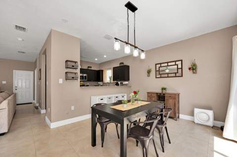 381 NE 35th Terrace, Homestead FL - photo 9 of 30