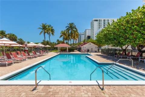 2555 Collins Ave 2205, Miami Beach FL - photo 24 of 35